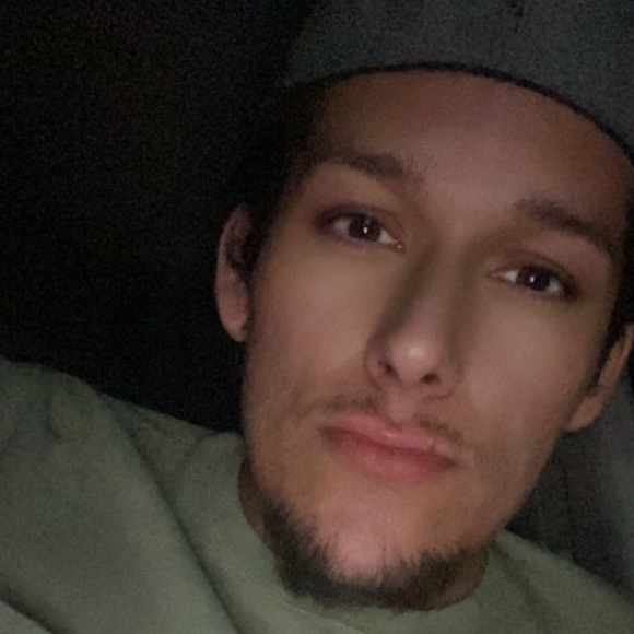 Meet your Posher, Xavi ✨🌙✨ - Picture 3 of 3